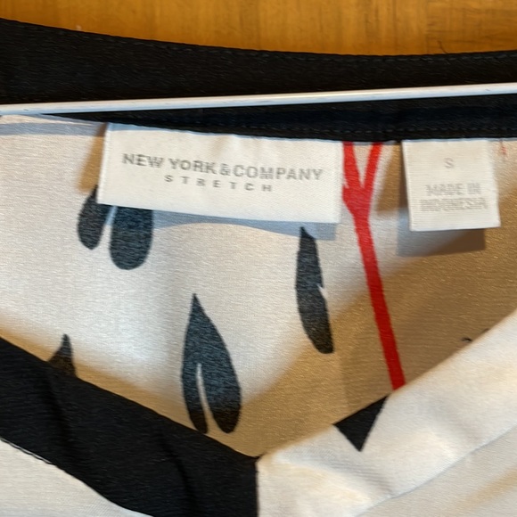 New York and Company small kimono top black red pink white tie waist belt V-neck - Picture 4 of 11